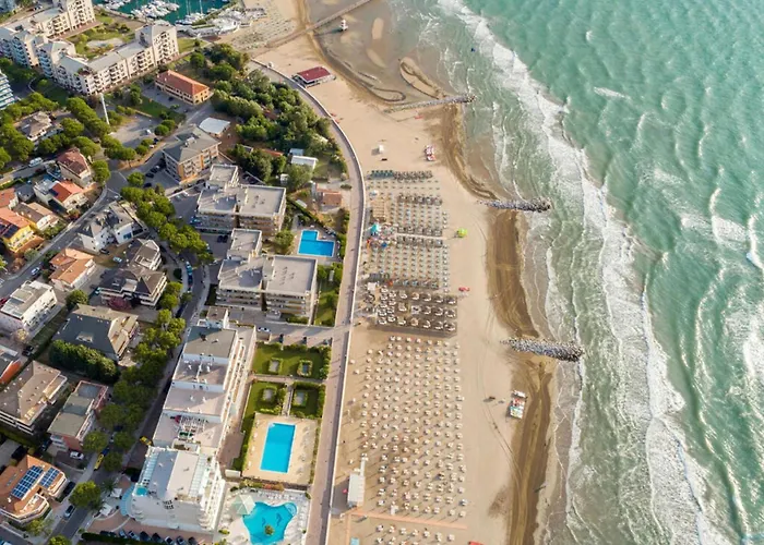 Апартаменты Comfortable By The *